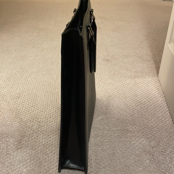 Louis Vuitton Epi Briefcase - Picture 5 of 6